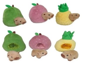 MASKOTKA PLUSZOWA KAPIBARA W OWOCOWYM DOMKU 3 WZORY 30CM K1378 SUN DAY 